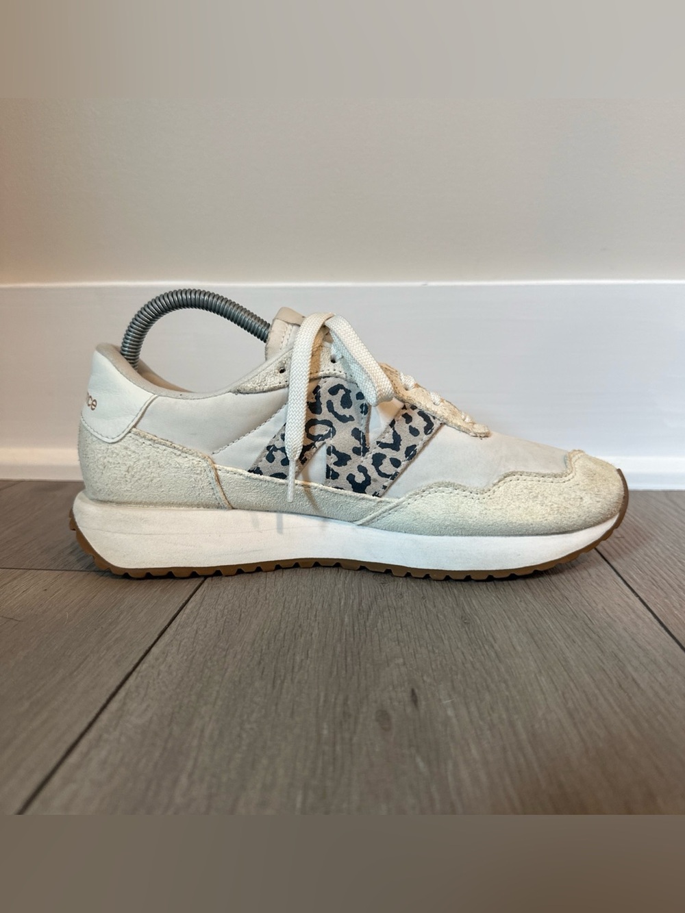 New Balance Womens Size 9 237 WS237PJ Sneakers White Leopard Print Running Shoes - Picture 10 of 13